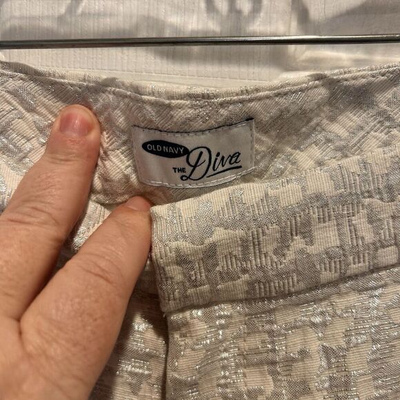 Old Navy The Diva Pants Silver Metallic‎ Skinny Ankle Women's Size 14 - Picture 5 of 7